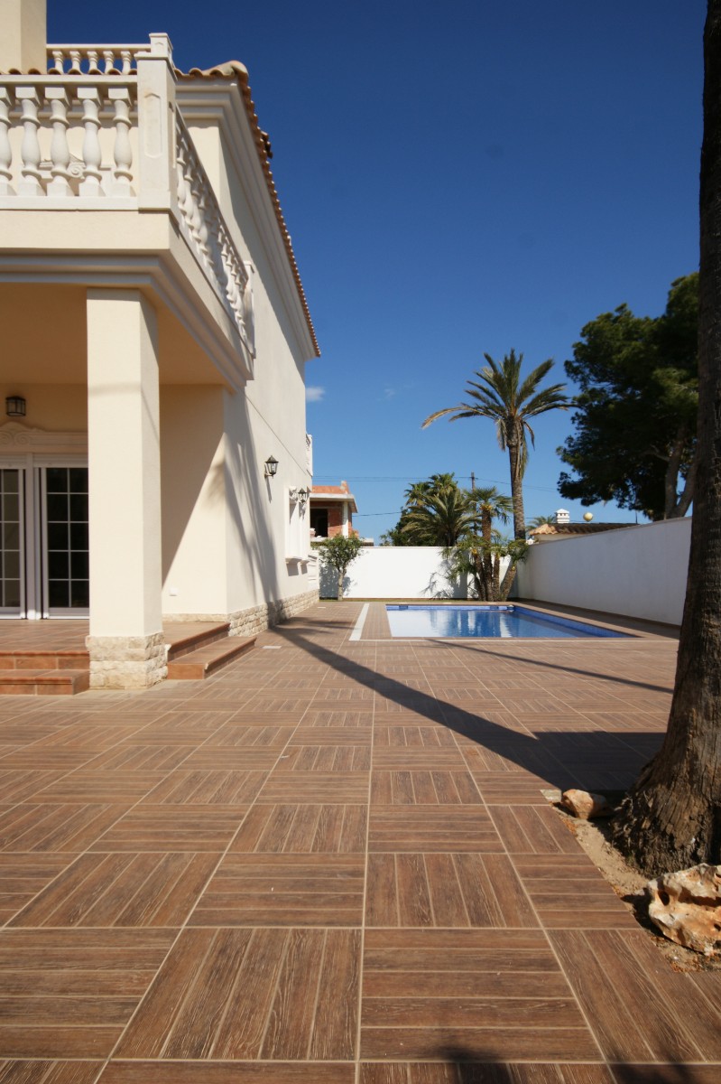 4 bedroom Villa in Cabo Roig