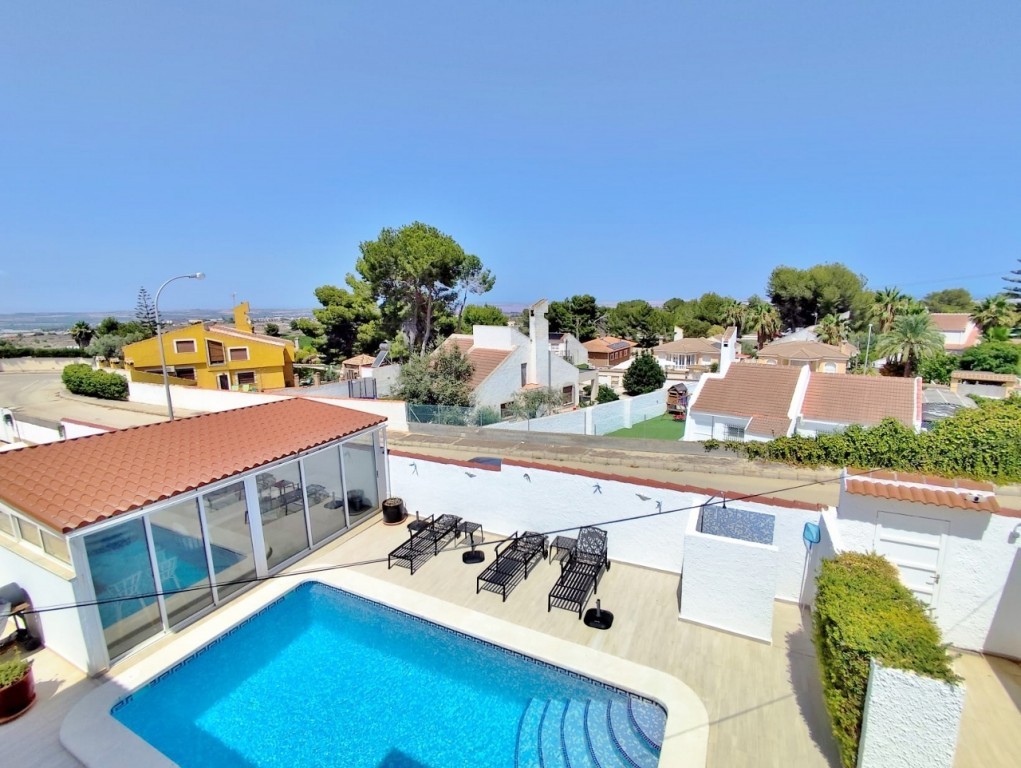 4 bedroom Villa in San Miguel de Salinas