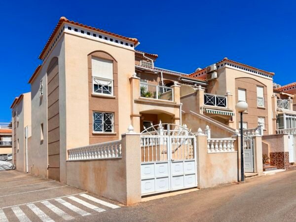 2 bedroom Bungalow in ﻿Torrevieja (Alicante)